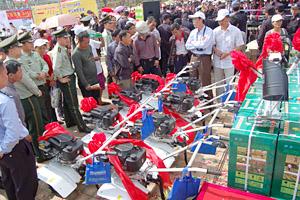 Special Program on Spring Ploughing 2011 launched in Hainan