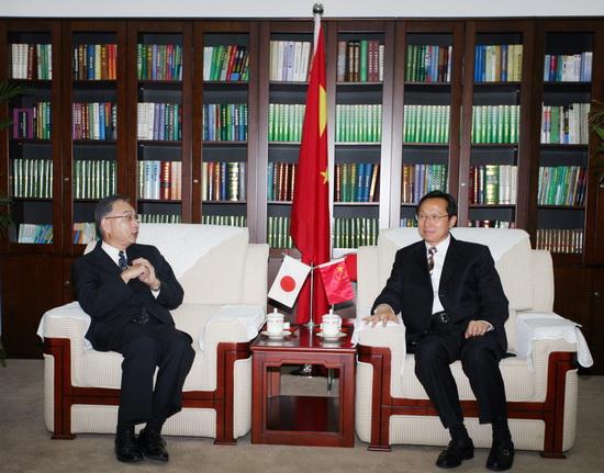 Minister Han Changfu Meets with Japanese Ambassador to China