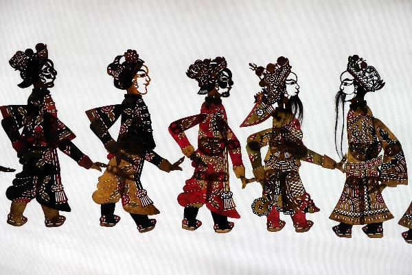 Traditional shadow puppetry performance in Anhui
