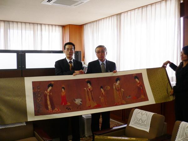 Jiang Xiule Visiting Universities of Japan and Korea