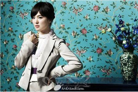 Song Hye Kyo for 2009 spring ROEM