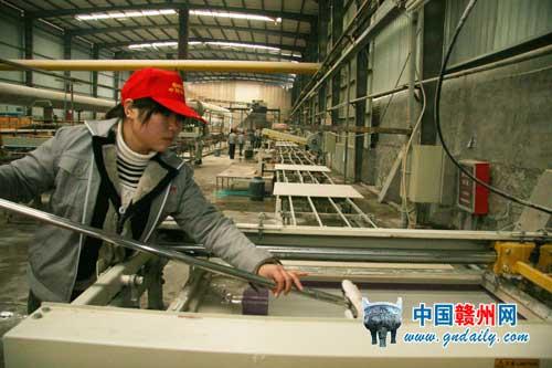 First Architectural Ceramics Production Base Opens in Ganzhou