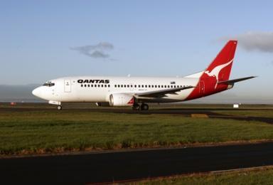 Qantas to seek compensation from Rolls Royce