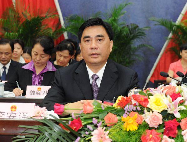 The seventh session of the seventh Xinyu Municipal People   s Congress was closed