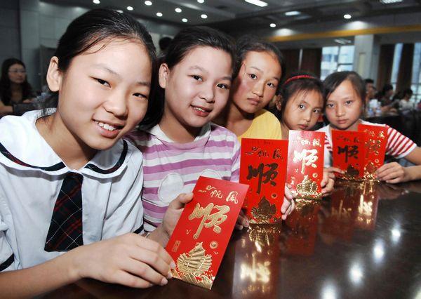 The Spring Buds Program had raised 62.7 thousand Yuan to help 100 girl dropouts return to school