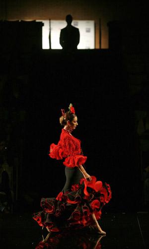 Int'l Flamenco Fashion Show kicks off in Seville