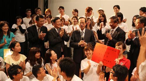 Former Japanese Prime Minister Yasuo Fukuda visited Tongji University