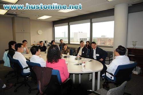 HUST Delegation Visited US & Canada to Recruit Talents