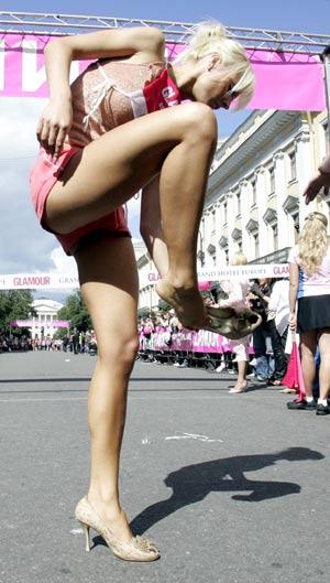 High-heel sprint held in St. Petersburg