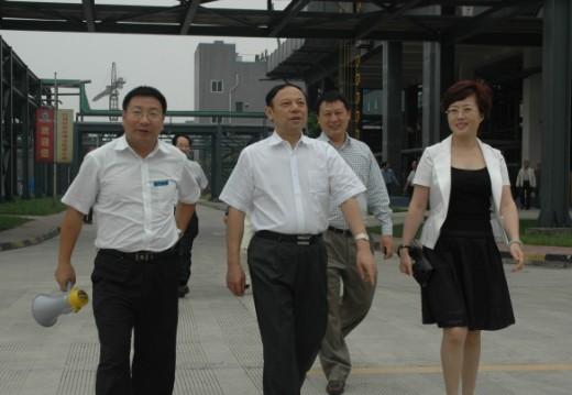 Vice  governor  visits  Yongxiang