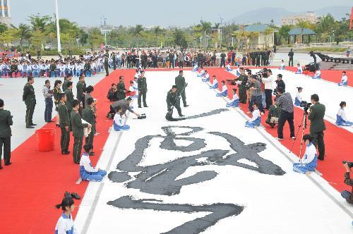 Hainan calligrapher greets Shanghai Expo