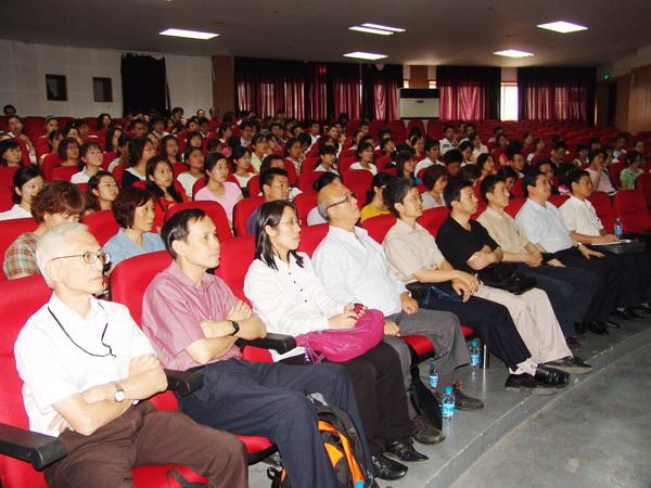 2009 China-Singapore Mathematics Education Seminar Successfully Held at SNNU