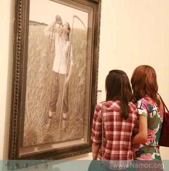 Liu Kongxi holds a painting exhibition