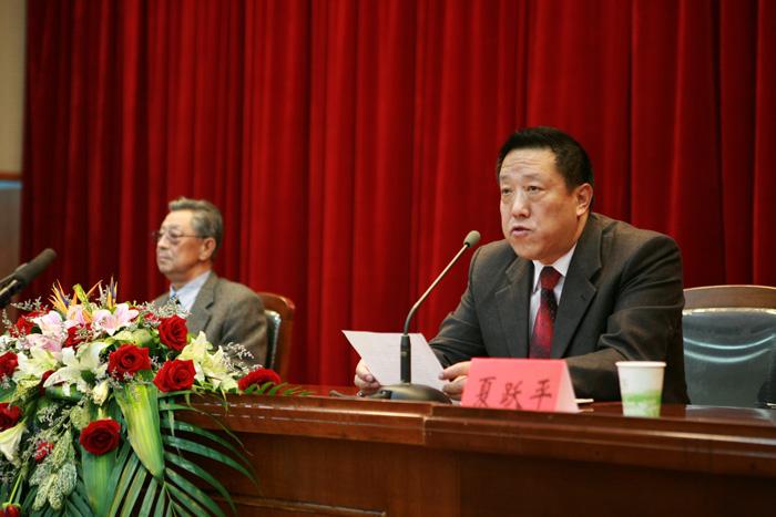 Academician Zuo Tieyong Delivers a Lecture in    Shiing-shen Lecture Hall