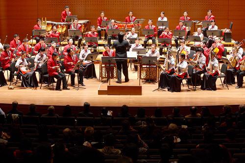 China Anhui Traditional Orchestra debuts at NYC   s Lincoln Center
