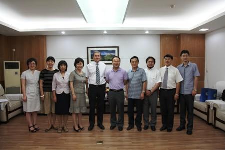 Vice President Hu Zhengrong Met with Director of Communication Department of University of Sunderland,England