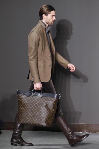Louis Vuitton Fall-Winter 2010/2011 men's ready-to-wear fashion show