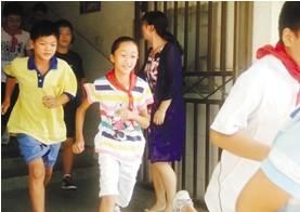 Ligang Experimental Primary School carried out a drilling of emergency evacuation