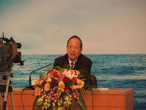 President of SMU Lectures for Shanghai Oriental Rostrum