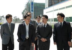 The president of South Korea bio-pharmaceutical Enterprise visiting Tasly Modern TCM city