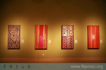 Australian Aboriginal art exhibition is on debut in China