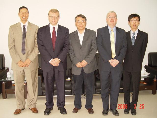 Officials from the U.S. Department of State visiting College of Economics