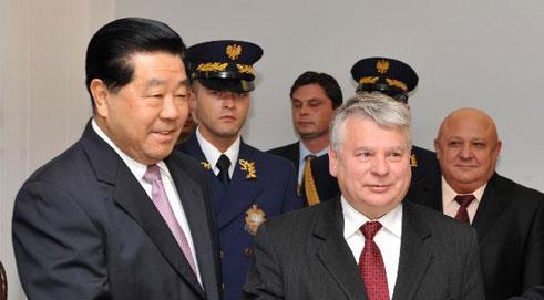 Top Chinese Political Advisor Vows to Bolster Ties with Poland