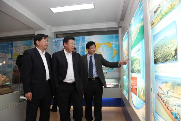 Liu Qitao visited CCCC   s subsidiaries in Shanghai