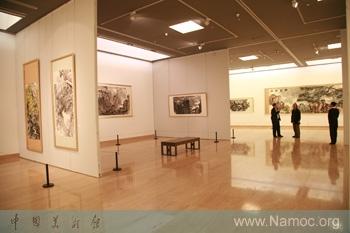 Zhang Jianzhong presents a landscape painting exhibition