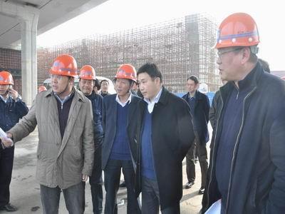 Wuhan Deputy Mayor Visits a CFMCC Project