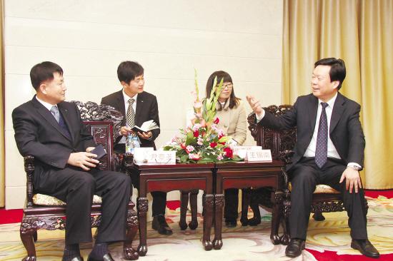City leaders met with the guests from Korea