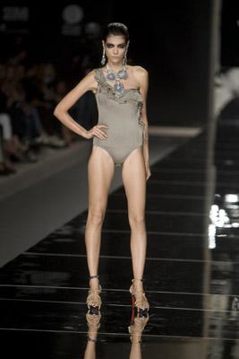 Victorio & Lucchino - Cibeles Madrid Fashion Week - Spring/Summer 09