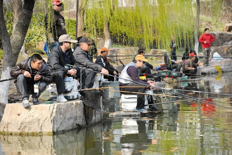 The first Fengcheng River Fishing Competition
