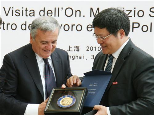 Italian Minister of Labour and Social Policies Led a Delegation to Tongji