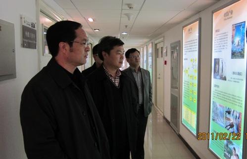 CUC Alumnus and President of New Bridge Media Qu Jianping Visited the West Campus of CUC