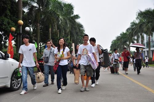 Huizhou University Welcomed Freshmen