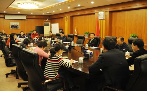 Xiao Jie Talks with Young Cadres of SAT