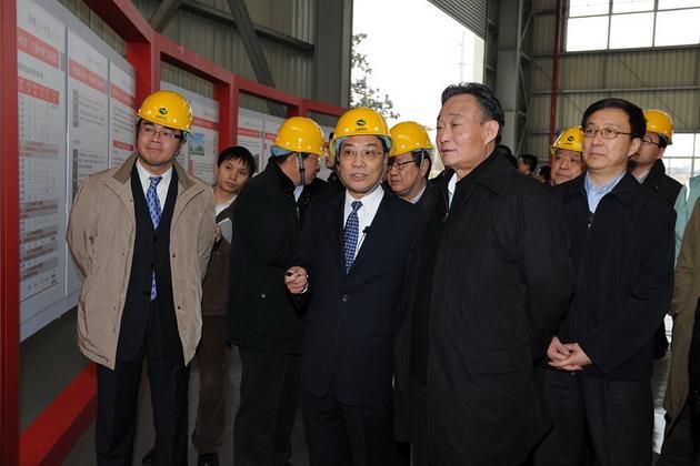 Wu Bangguo visited Shanghai Electric Heavy Industry