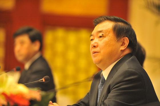Governor Wang Receives Mainstream Media   s Exclusive Interview