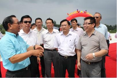 Mr. Wei Liucheng, Secretary of Hainan Provincial Party Committee, led the delegation to make an on-the-spot investigation on the project of Danzhou Evergrande Metropolis