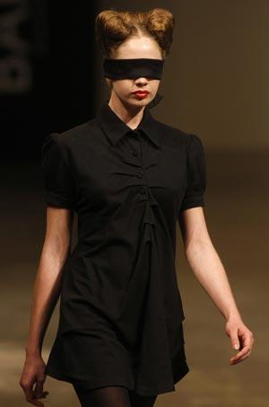 Fashion show of Vero Ivaldi 2009-2010 spring-summer collection