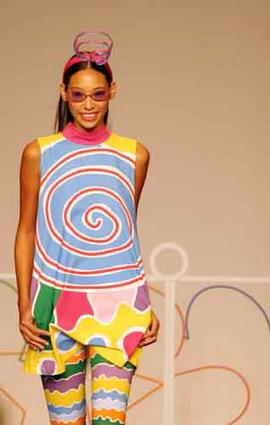 Madrid fashion show gets colourful outfits