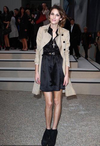 Emma Watson,Victoria Beckham and other celebs at Burberry London fashion show