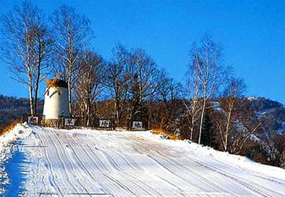 Jingyuetan Ski Field