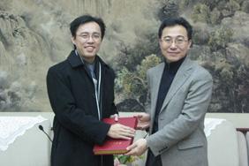 First secretary of Singapore Embassy in China visited SCUT to discuss about Singapore Undergraduate Scholarship Project