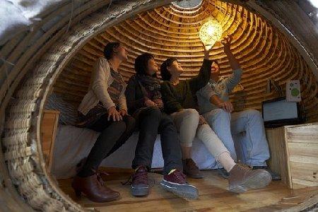 New graduate builds egg-like house in Beijing