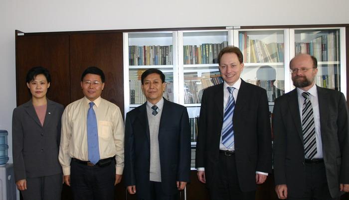 Professor Andreas Lendein Visited Tianjin University