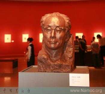 A donation exhibition of Liu Xian   s works is on view