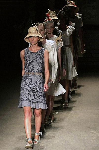 Creation from Cavendish's 2010 spring/summer collection during Fashion Rio Show