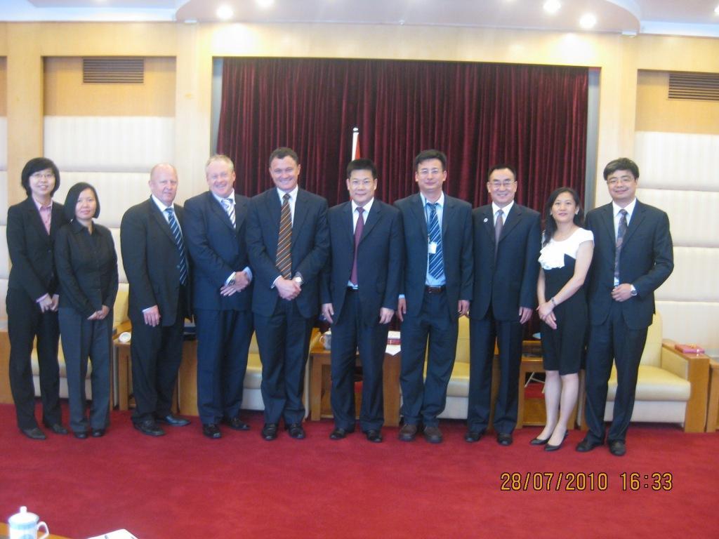 Delegates  from  Queensland  Visit  GDUFS